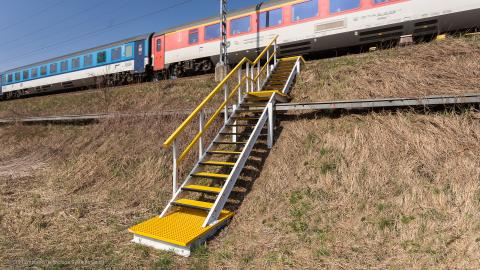 Hangtreppen für die Bahn
